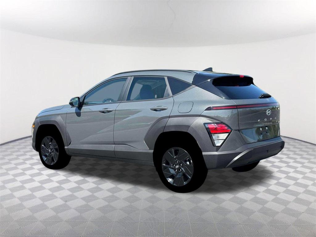 2026 Hyundai Kona SEL photo 4