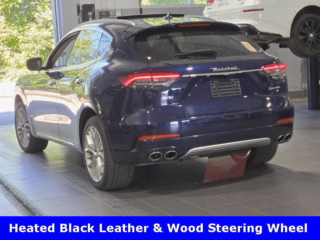 2021 Maserati Levante GranLusso photo 2
