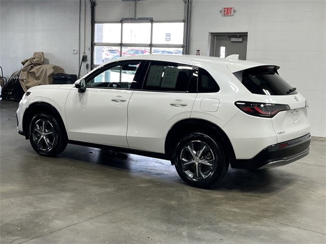 2025 Honda HR-V EX-L photo 6