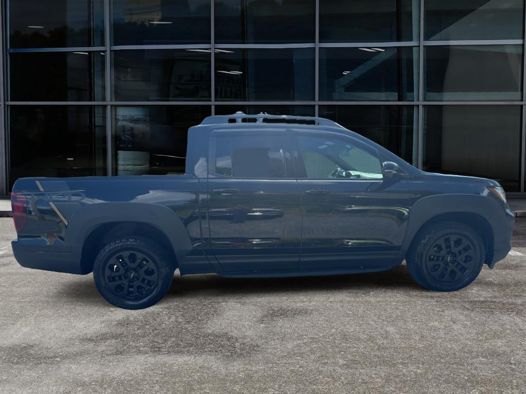 2022 Honda Ridgeline Black Edition photo 3