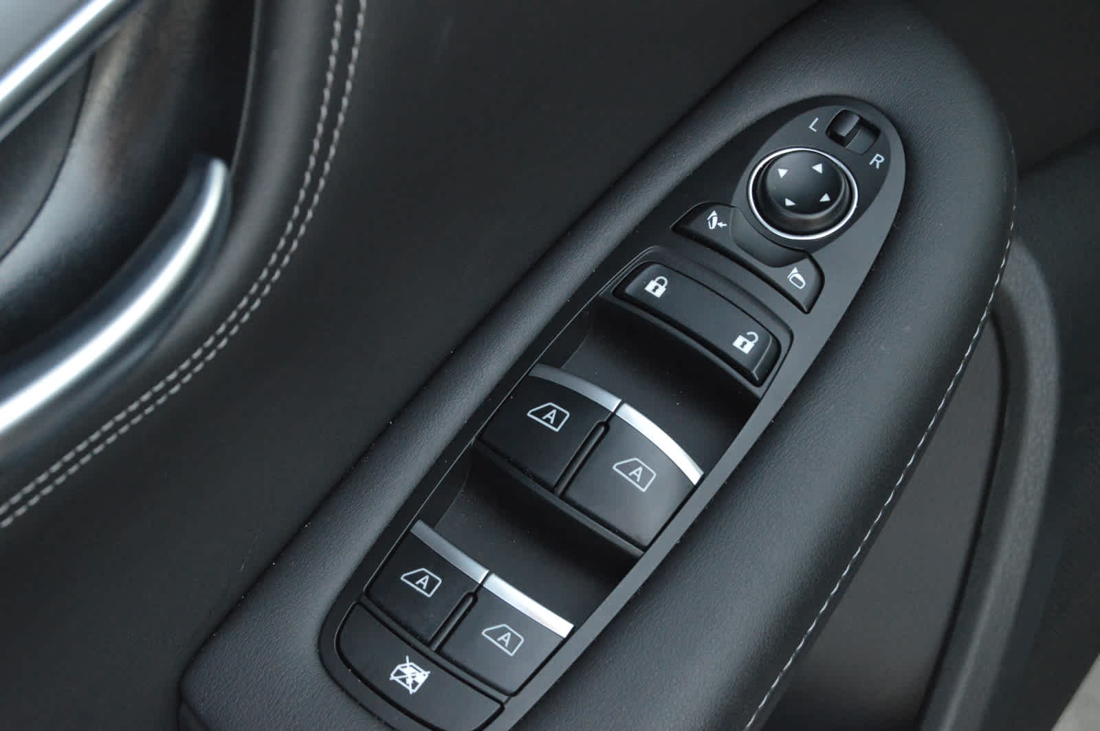 2025 Infiniti QX55 Luxe photo 15