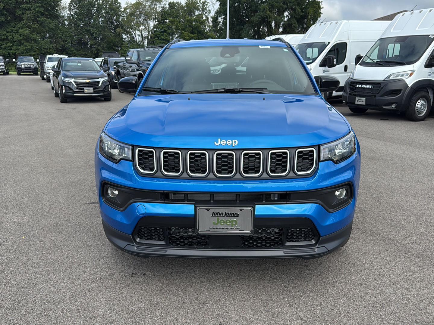 2025 Jeep Compass Latitude photo 12