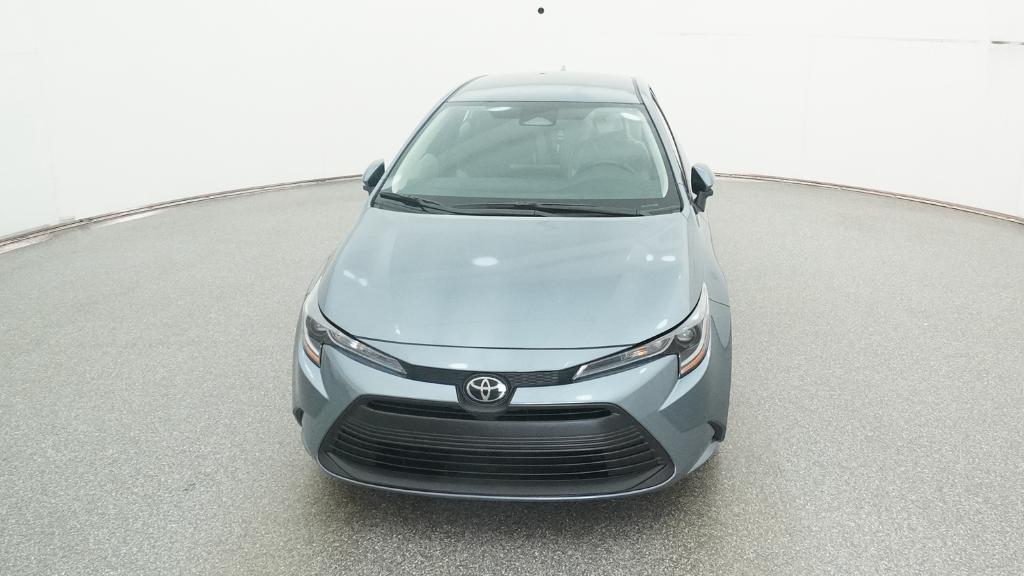 2026 Toyota Corolla LE photo 2