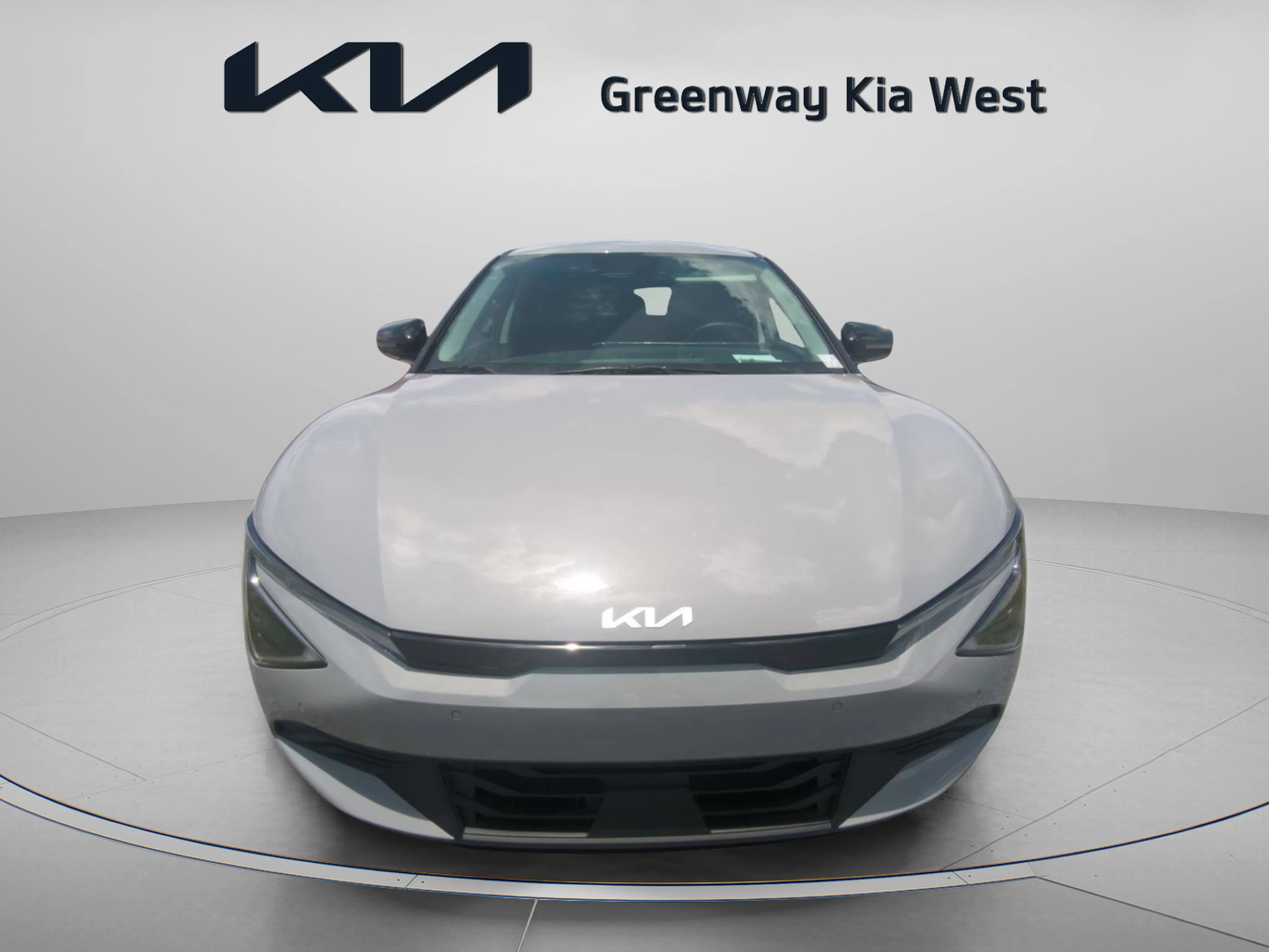 2025 Kia EV6 Light photo 2