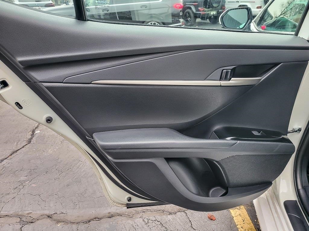 2025 TOYOTA CAMRY - Image 17