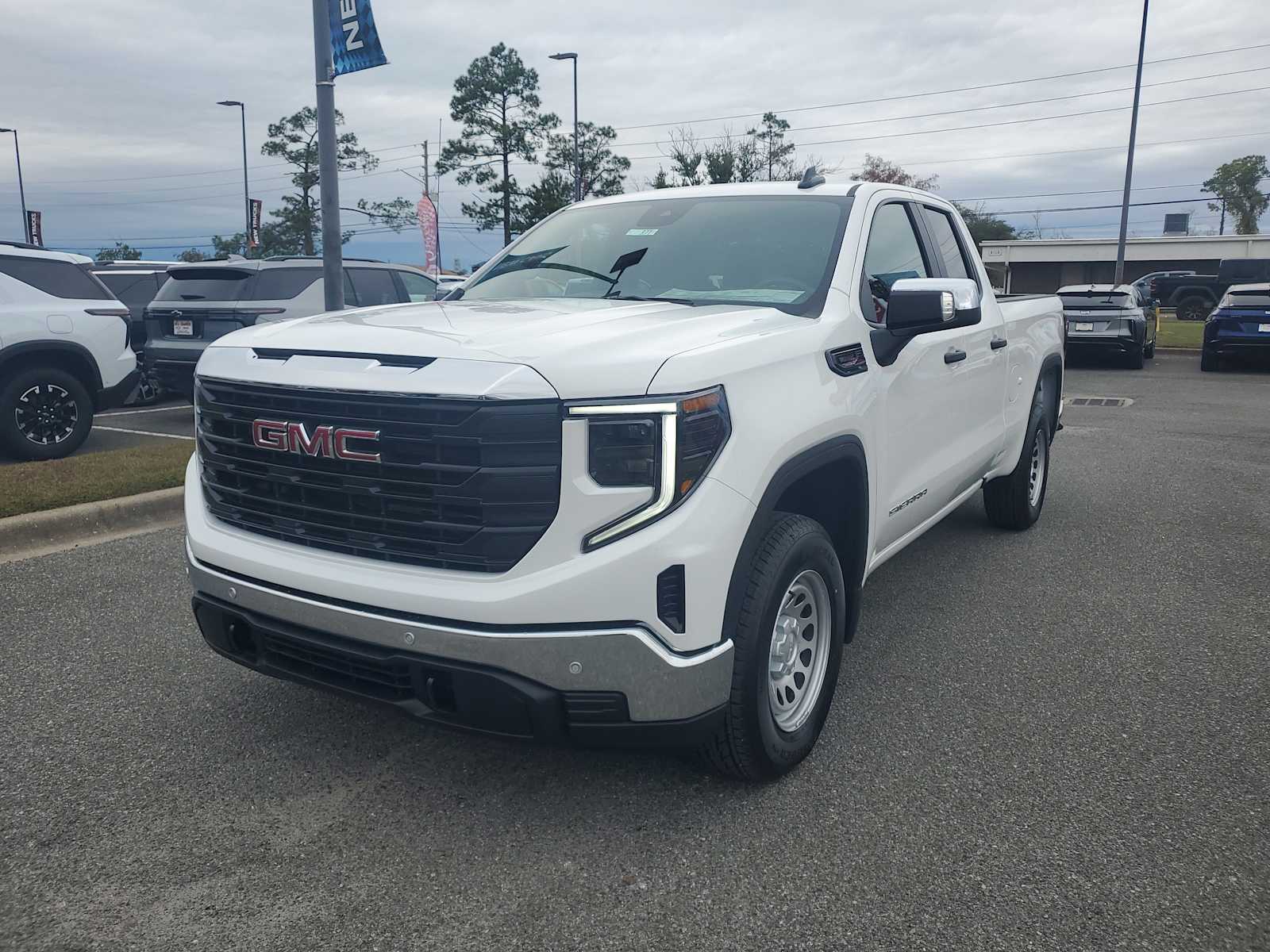 2026 GMC Sierra 1500 Pro's photo