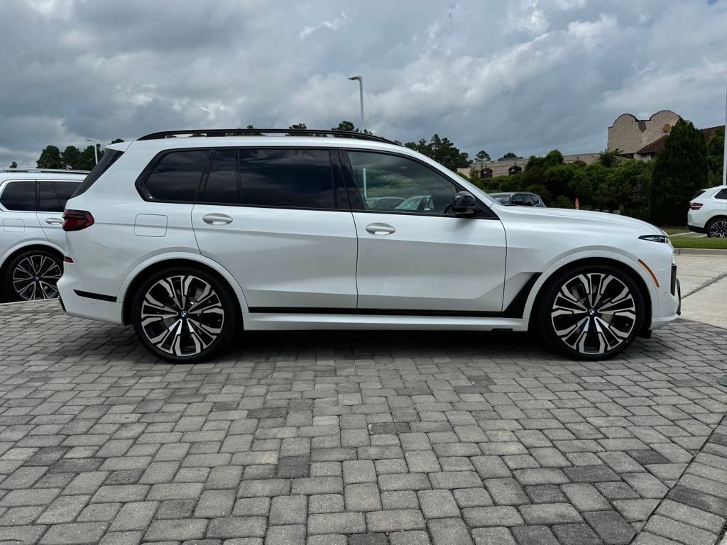 2026 Bmw X7 M60i photo 8