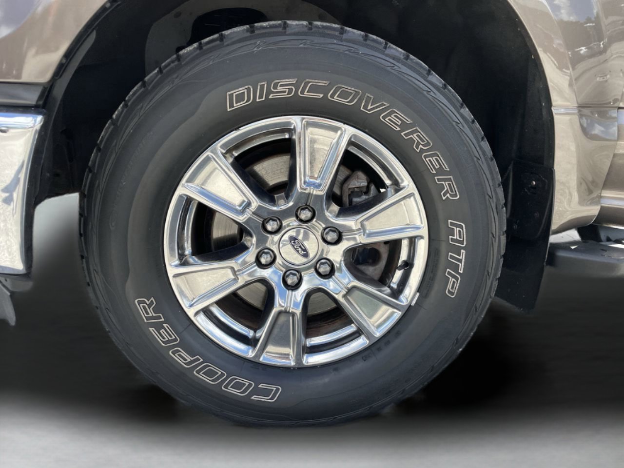 2015 Ford F-150 XLT photo 29