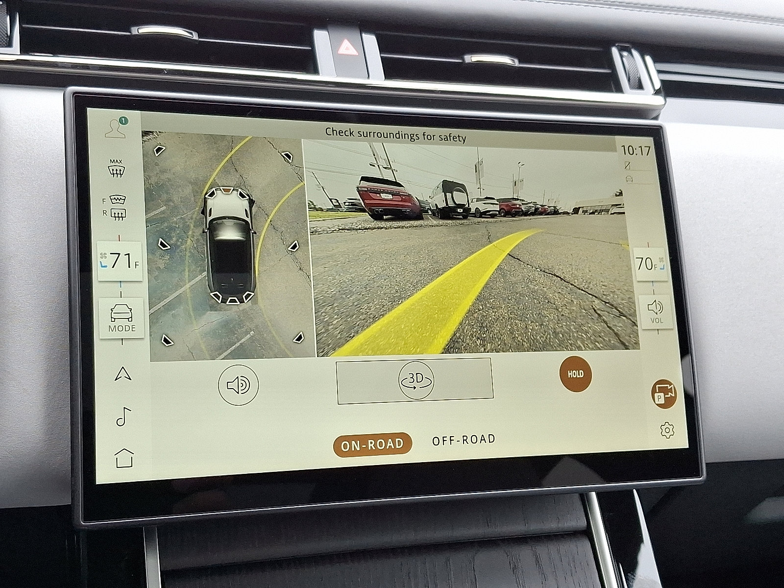 2026 Land Rover Range Rover Velar SE photo 19