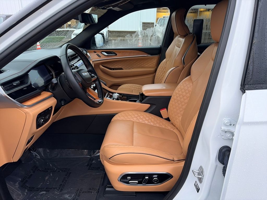 2023 Jeep Grand Cherokee Summit Reserve 4xe photo 4