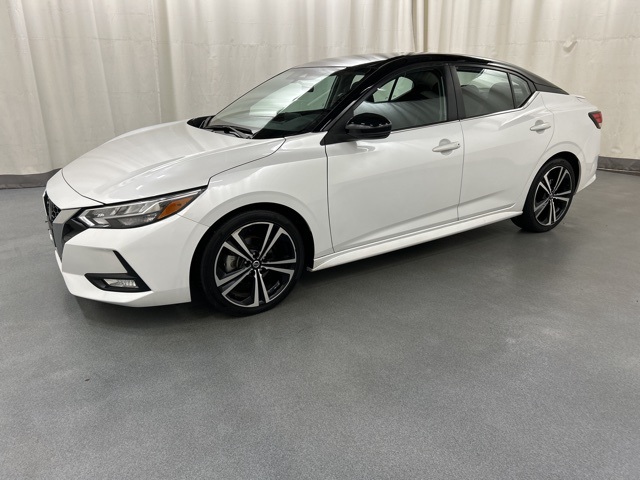 2023 Nissan Sentra SR photo 2