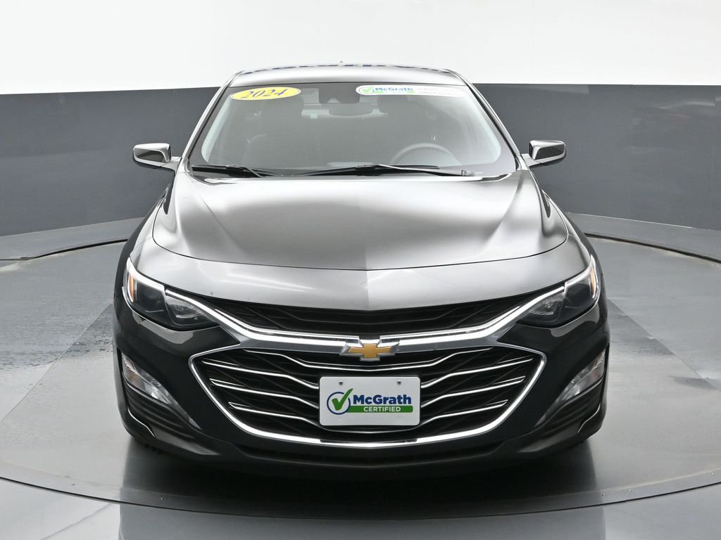 2024 Chevrolet Malibu 1LT photo 2