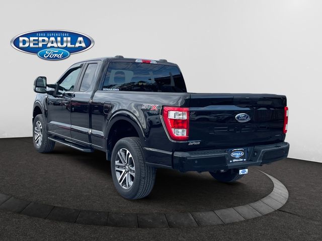 2022 Ford F-150 XL photo 2