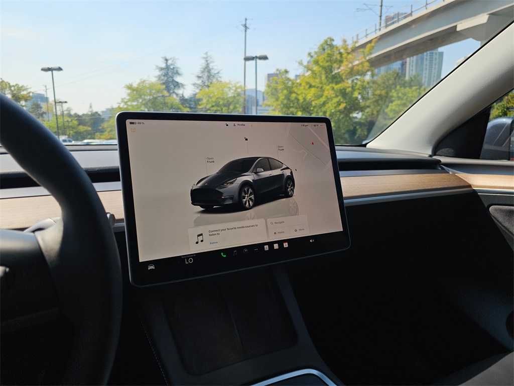 2023 Tesla Model Y Long Range photo 25