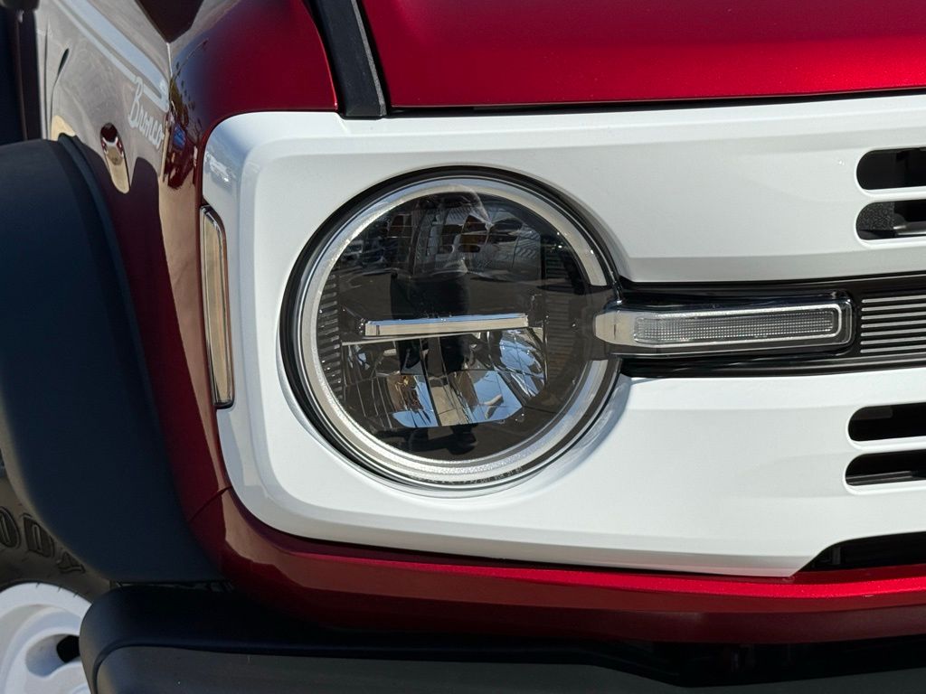 2025 Ford Bronco Heritage First Edition photo 3