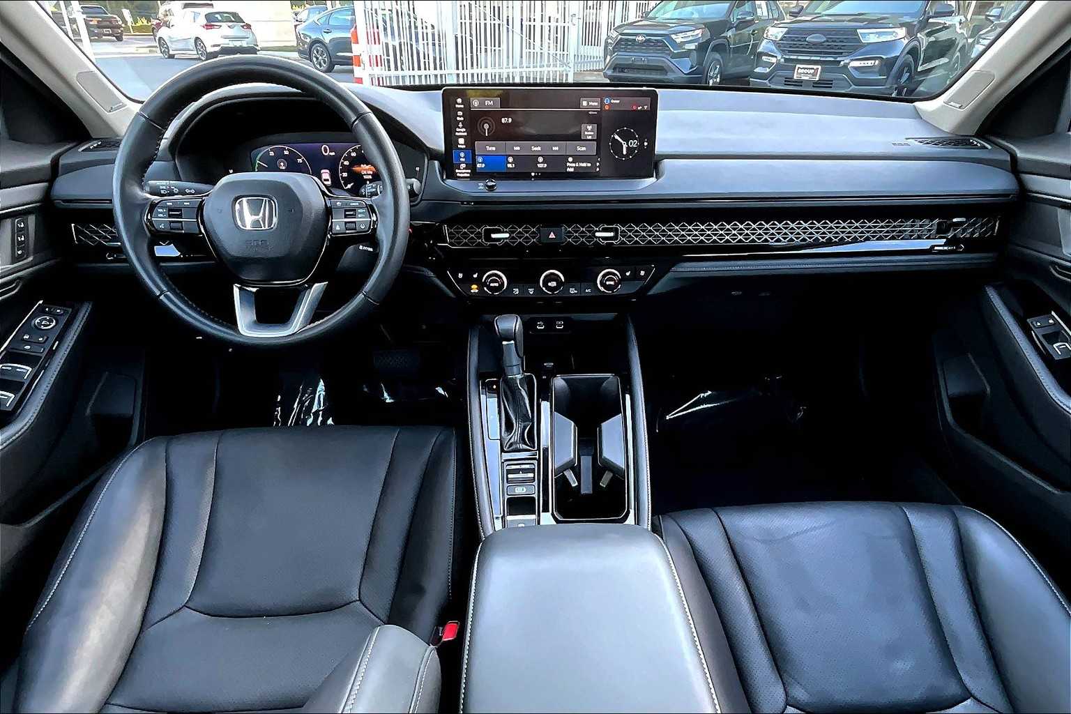 2024 Honda Accord Hybrid Touring photo 14