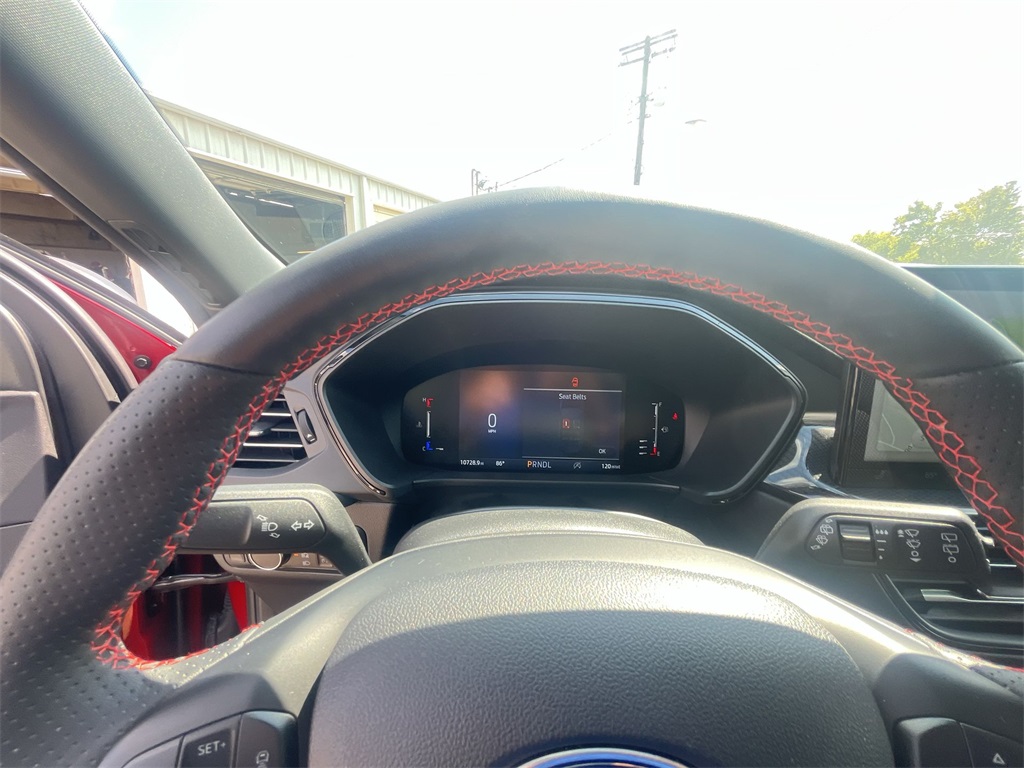 2024 Ford Escape ST-Line photo 14