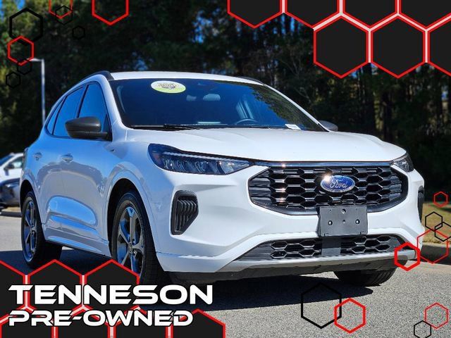 2023 Ford Escape ST-Line's photo