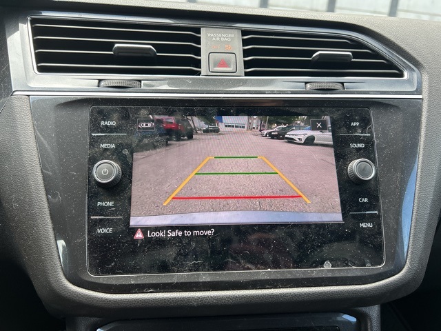 2022 Volkswagen Tiguan SE photo 16