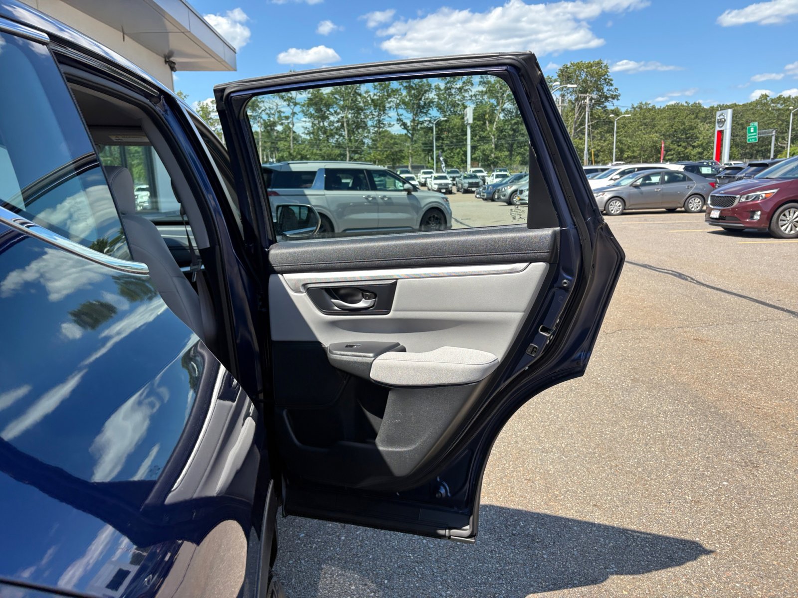 2020 Honda CR-V LX photo 33