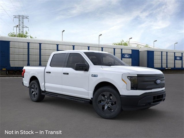 2025 Ford F-150 Lightning photo 7