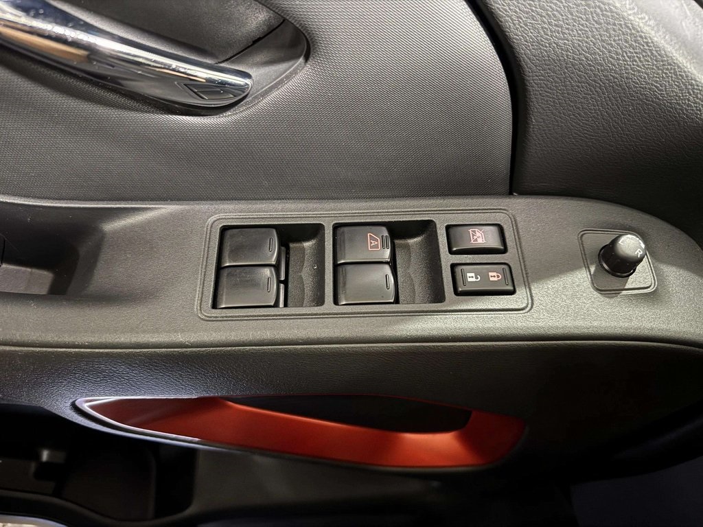 2023 Nissan Frontier PRO-4X photo 19
