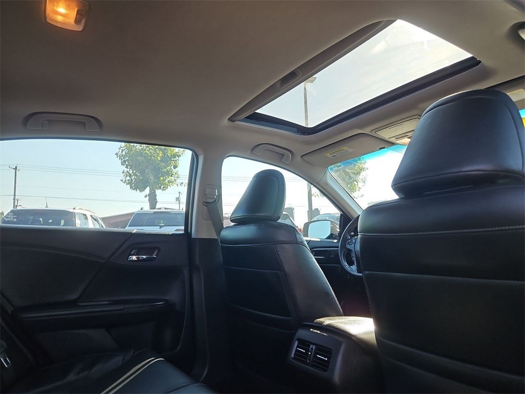 2015 Honda Accord EX-L photo 28
