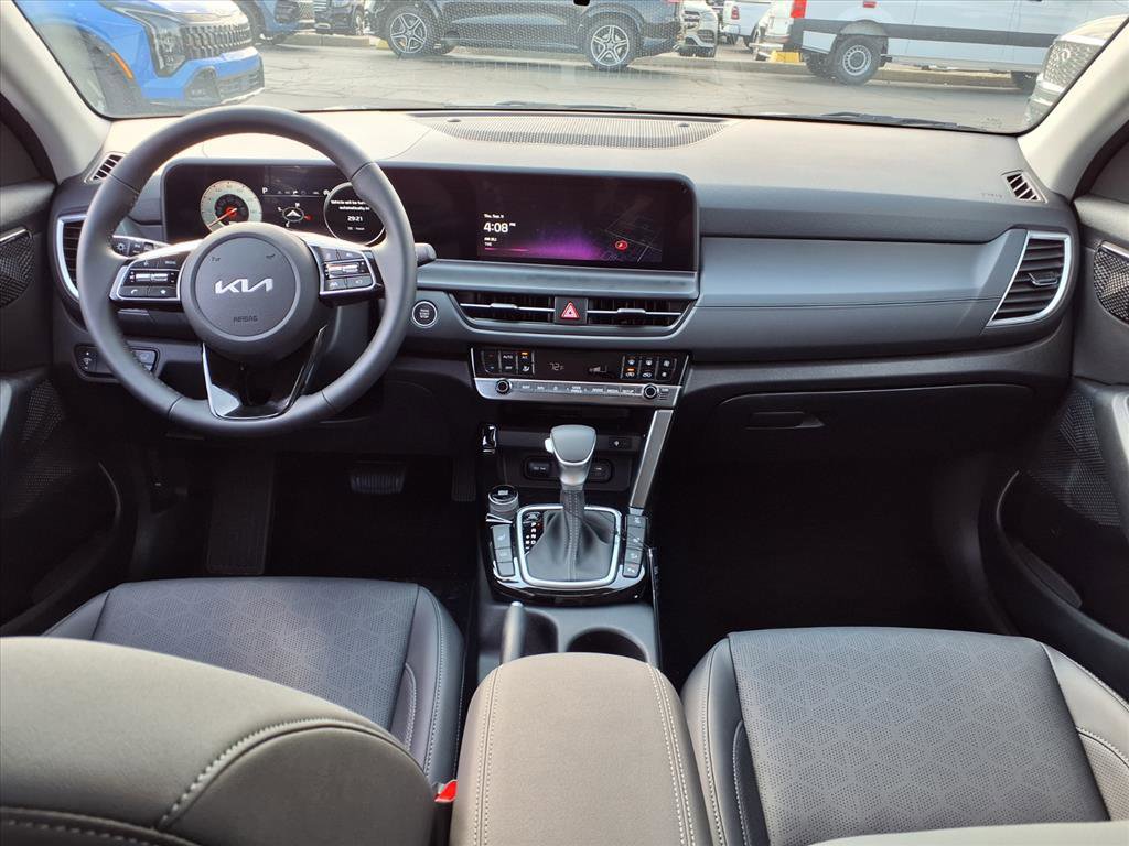 2026 Kia Seltos EX photo 6