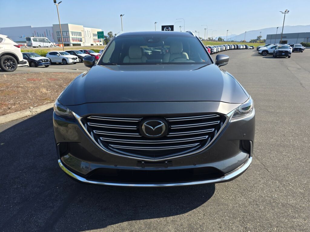 2018 Mazda CX-9 Grand Touring photo 2