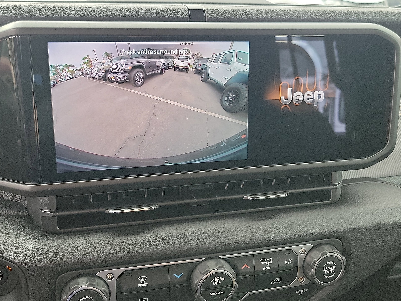 2025 Jeep Wrangler Sport photo 9