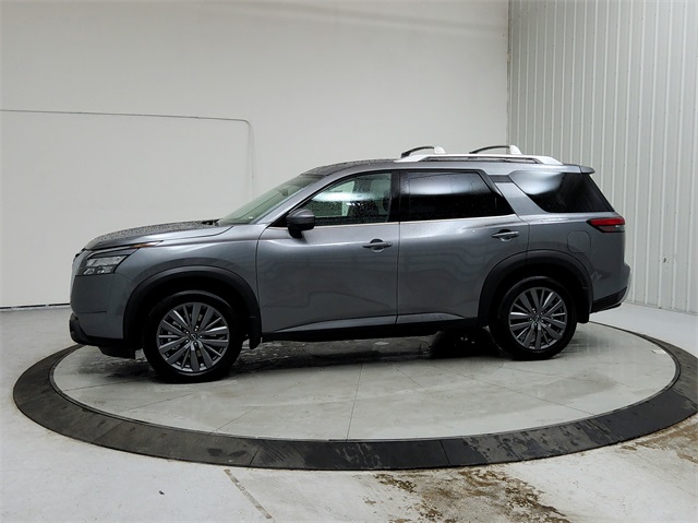 2025 Nissan Pathfinder SL photo 3
