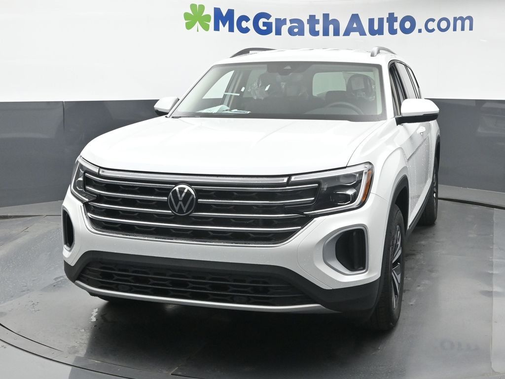 2026 Volkswagen Atlas SE photo 3