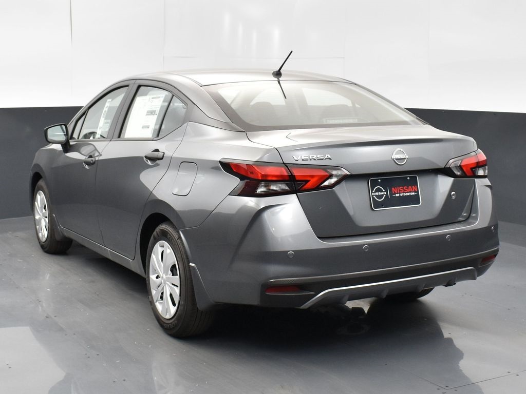 2025 Nissan Versa 1.6 S photo 6