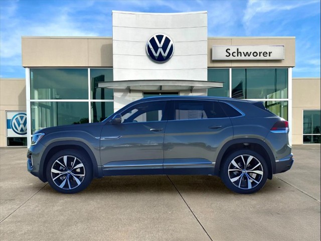 2026 Volkswagen Atlas Cross Sport SEL Premium R-LINE's photo