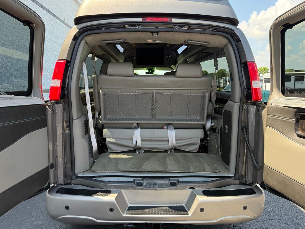 2020 Gmc Savana photo 5