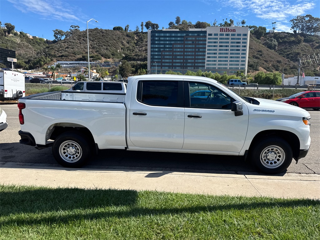 2024 Chevrolet Silverado 1500 photo 6