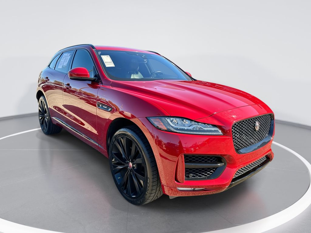 2018 Jaguar F-PACE R-Sport's photo