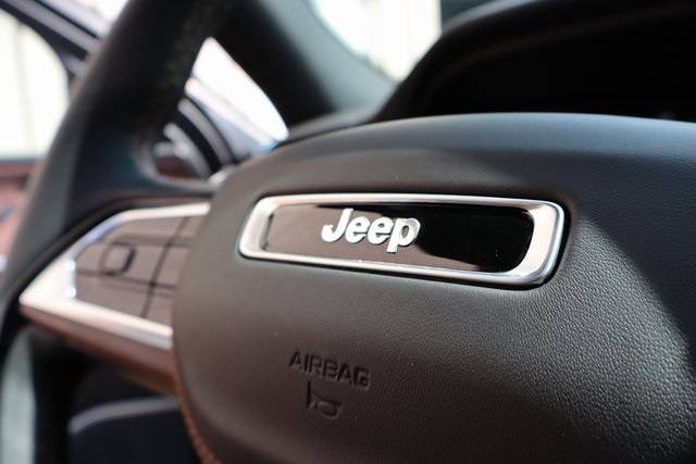 2025 Jeep Grand Cherokee L Summit photo 25