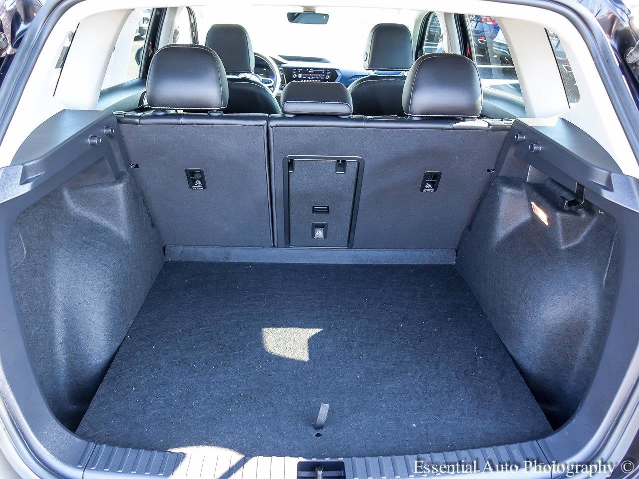 2023 VOLKSWAGEN TAOS - Image 21