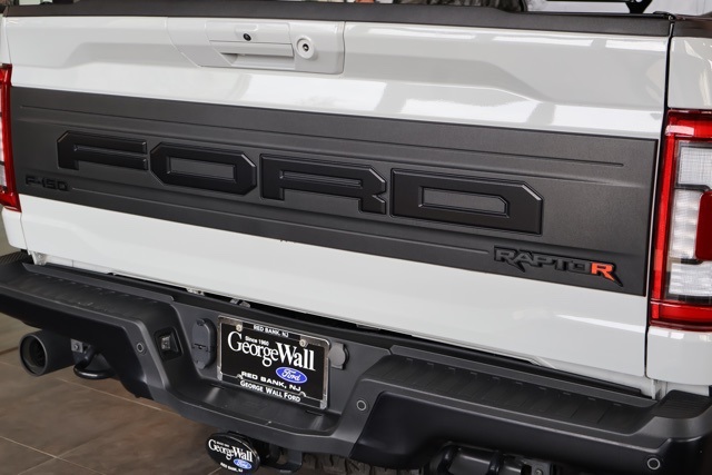 2023 Ford F-150 Raptor photo 2