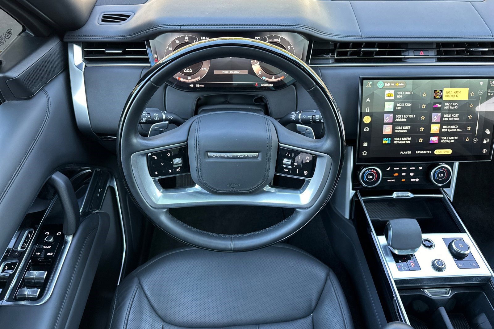 2023 Land Rover Range Rover Autobiography photo 23