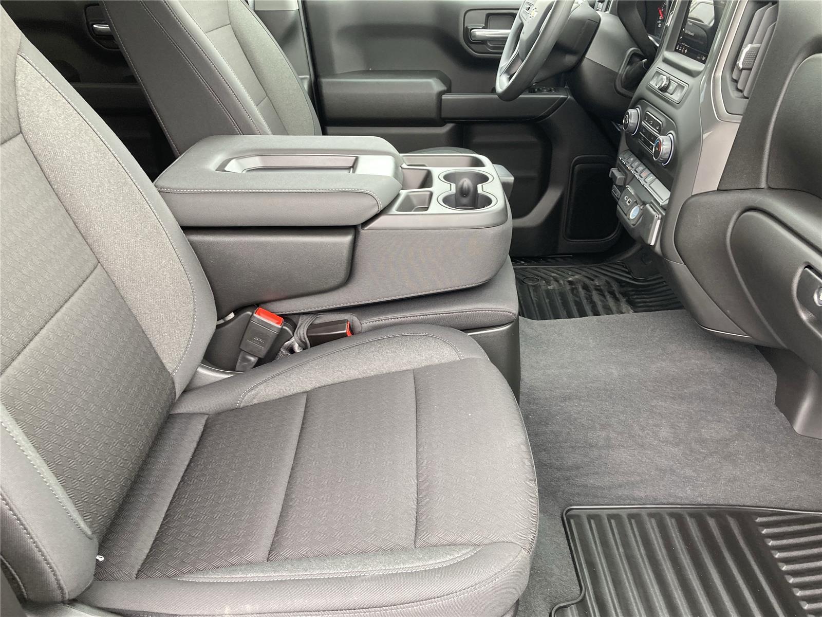 2026 Chevrolet Silverado 1500 Custom photo 34