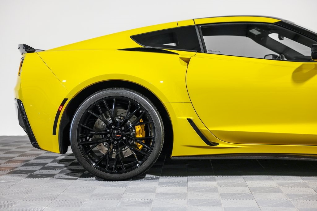 2017 Chevrolet Corvette Z06 2LZ photo 2