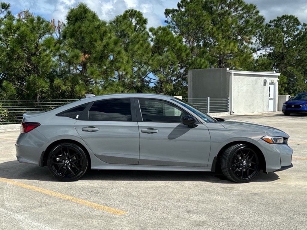 2026 Honda Civic Sport photo 4