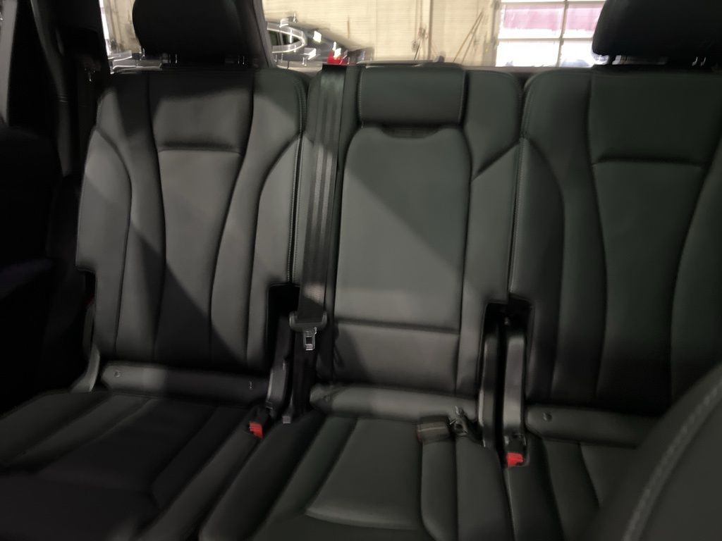 2025 Audi Q7 55 Premium photo 25
