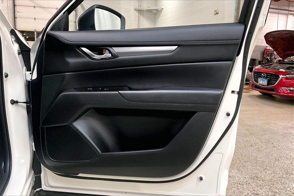 2025 MAZDA CX-5 - Image 22
