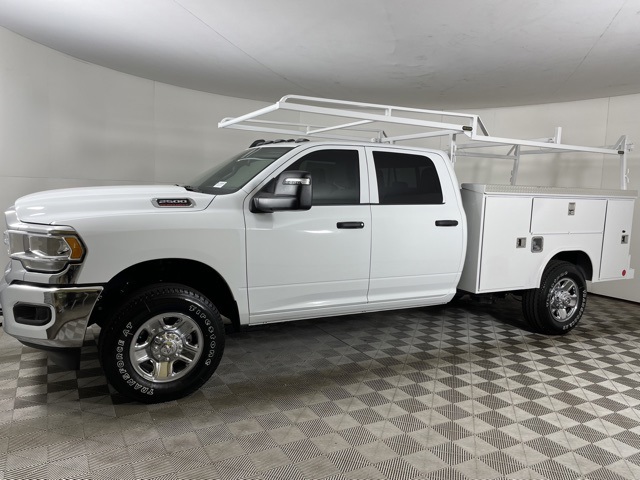 2023 Ram 2500 Tradesman photo 4