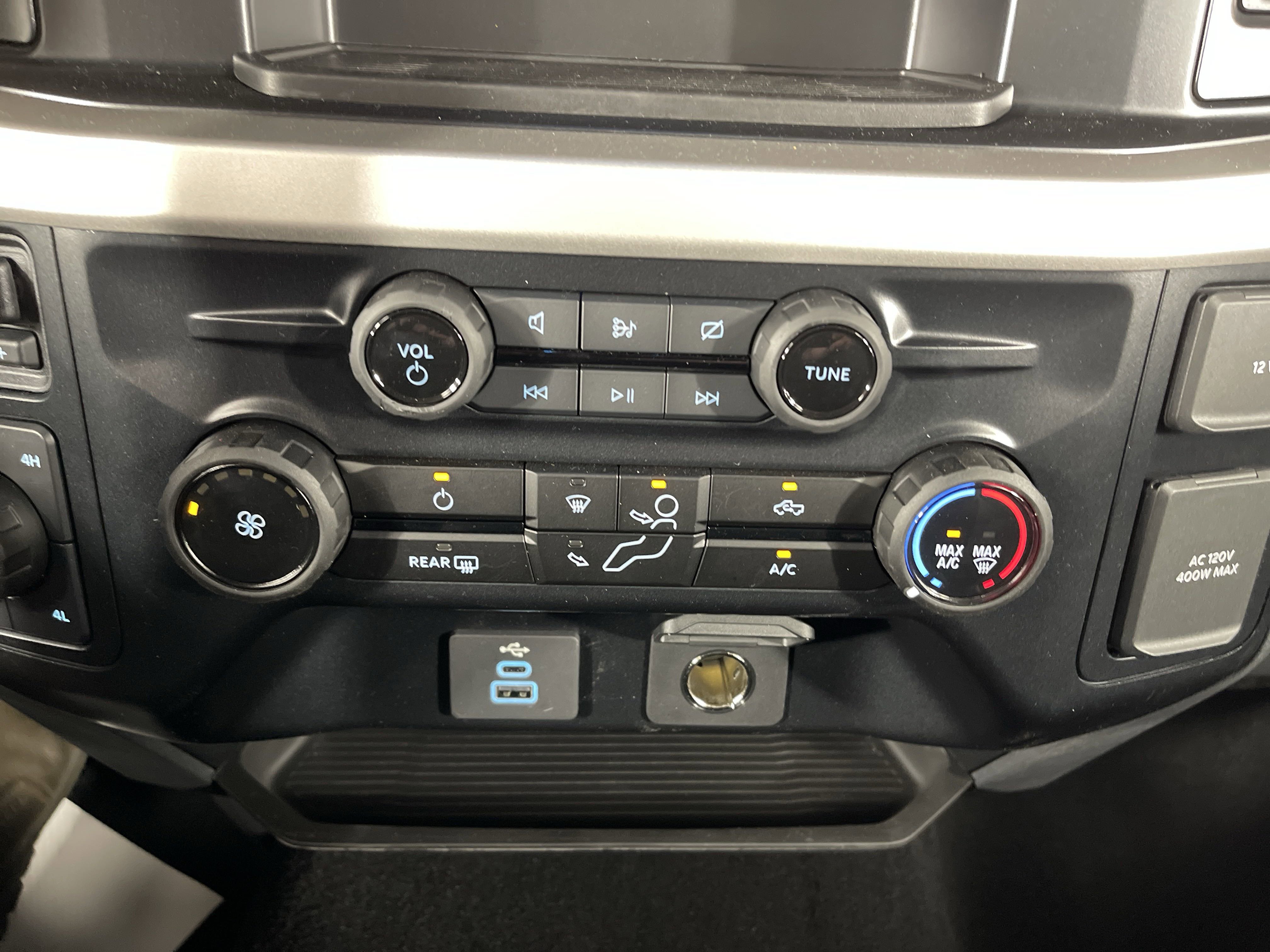 2023 Ford F-550 XLT photo 5