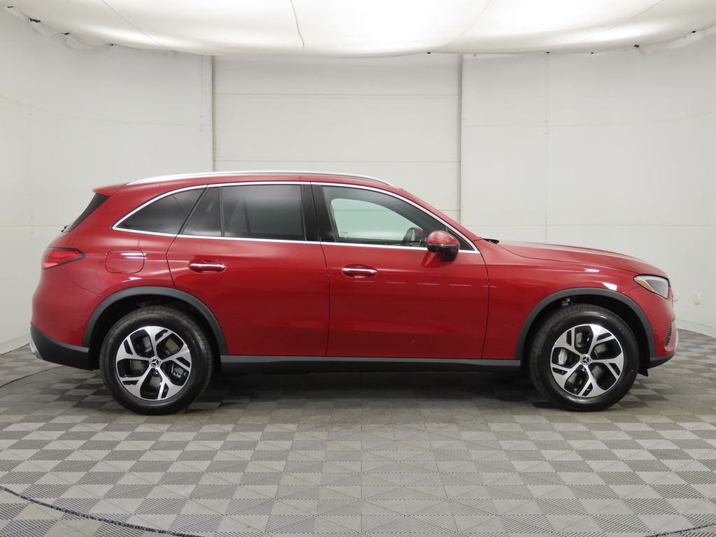 2026 Mercedes Benz GLC 350e 4MATIC photo 3