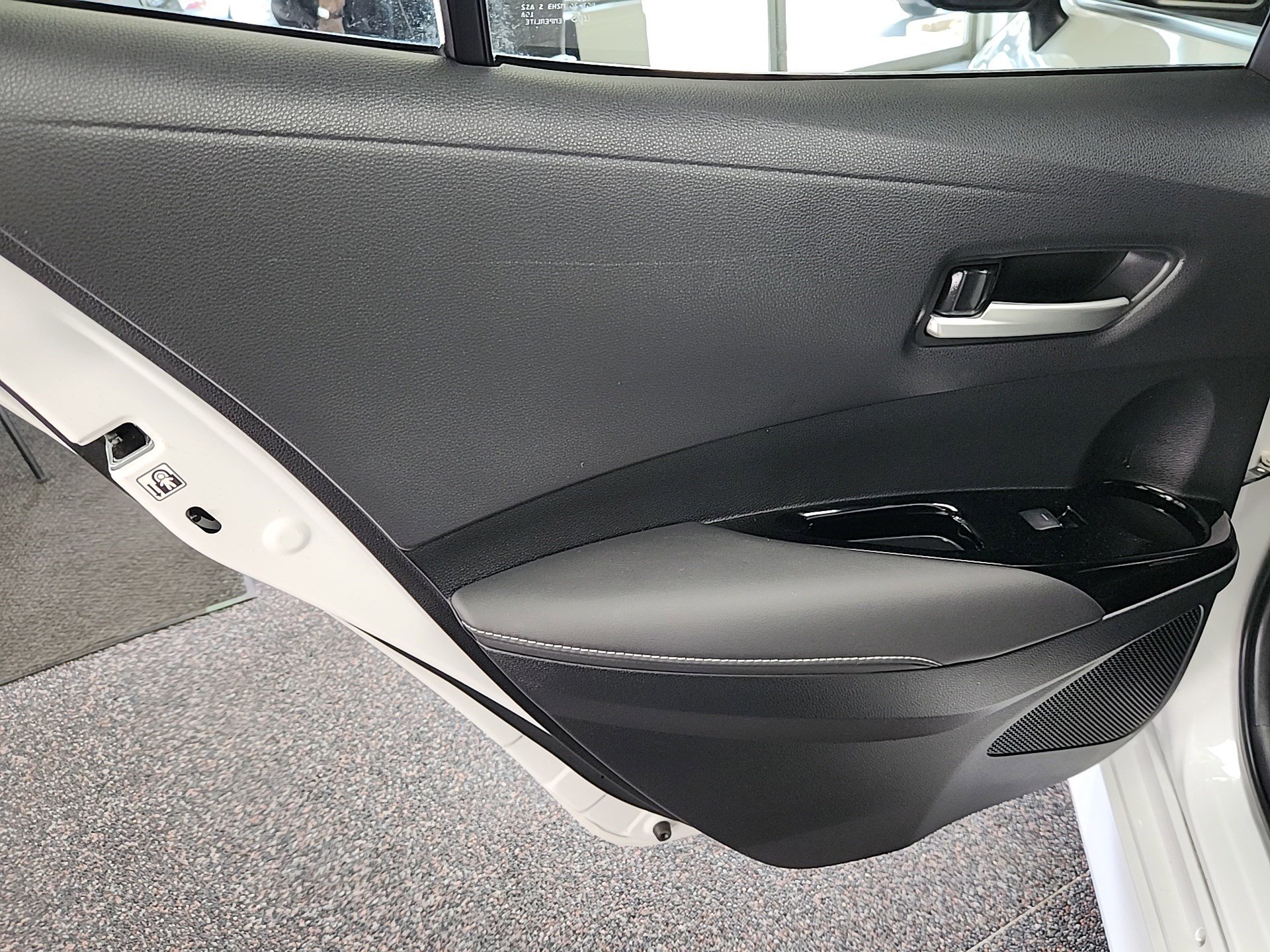 2023 Toyota Corolla SE photo 21